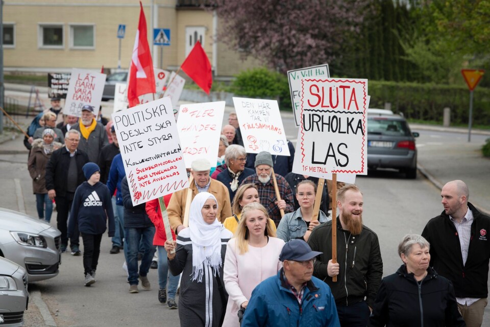 Socialdemokraterna tågade genom Olofström 1 maj.