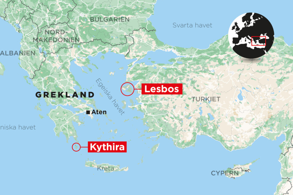 I hårt väder sjönk två båtar i den grekiska övärlden, en intill ön Kythira och en nära Lesbos.