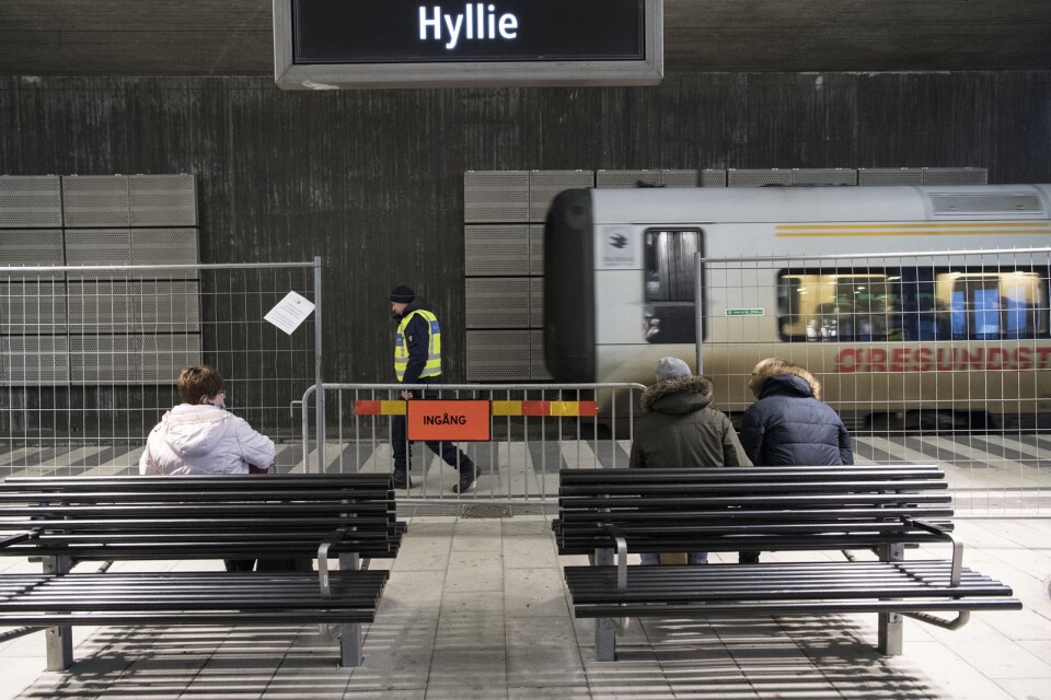 En insats av polisen på tåget i Hyllie har väckt ilska. Arkivbild.