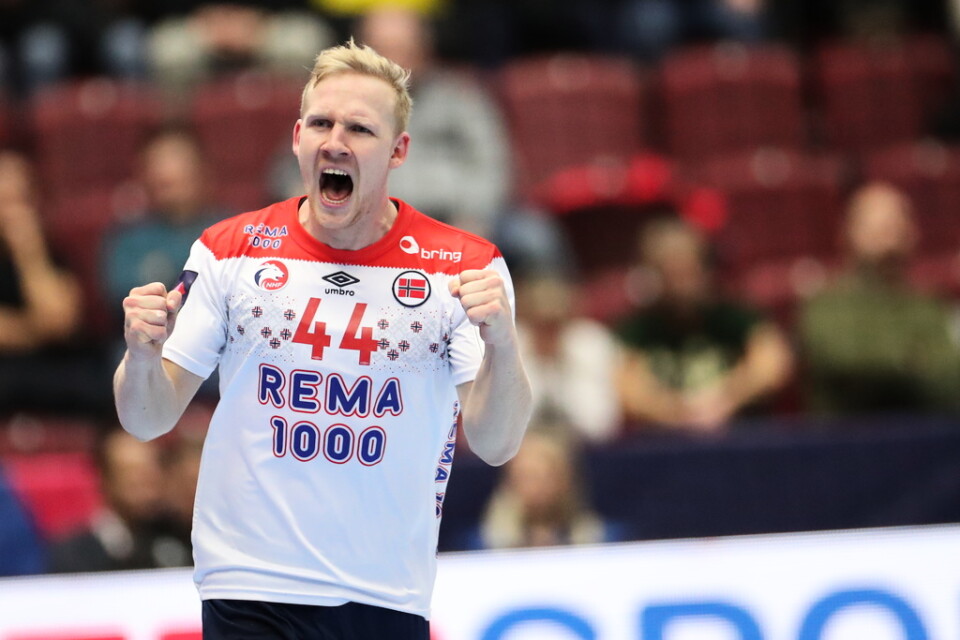 Norges Kevin Gulliksen jublar efter ett av sina sju mål i segern mot Slovenien.