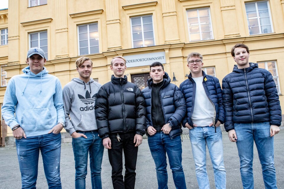 Oscar Grundström (försäljnings- och inköpsansvarig), Fred Wallgren (Ekonomiansvarig), Albin Svensson (VD), Arlind Spahiu (ekonomiansvarig), Jakob Ferm (kommunikationsansvarig), Carl-Johan Jarlung (marknadsföringsansvarig).