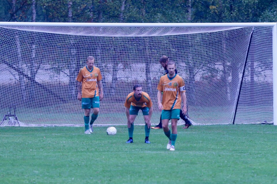 Hultsfreds FK föll med 3–0 i seriefinalen mot Pukeberg. Nu blir det svårt att nå förstaplatsen i division 4.