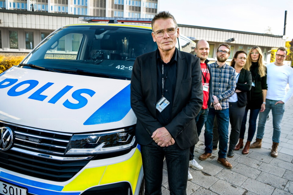 Kriminalkommissarie Jan Staaf leder gruppen som utreder påskupploppen i Navestad i Norrköping. Bakom honom kollegorna Ingemar Källstrand, Erik Pettersson, Jeanette Bårli, Kristina Rolin och Marcus Larsson.