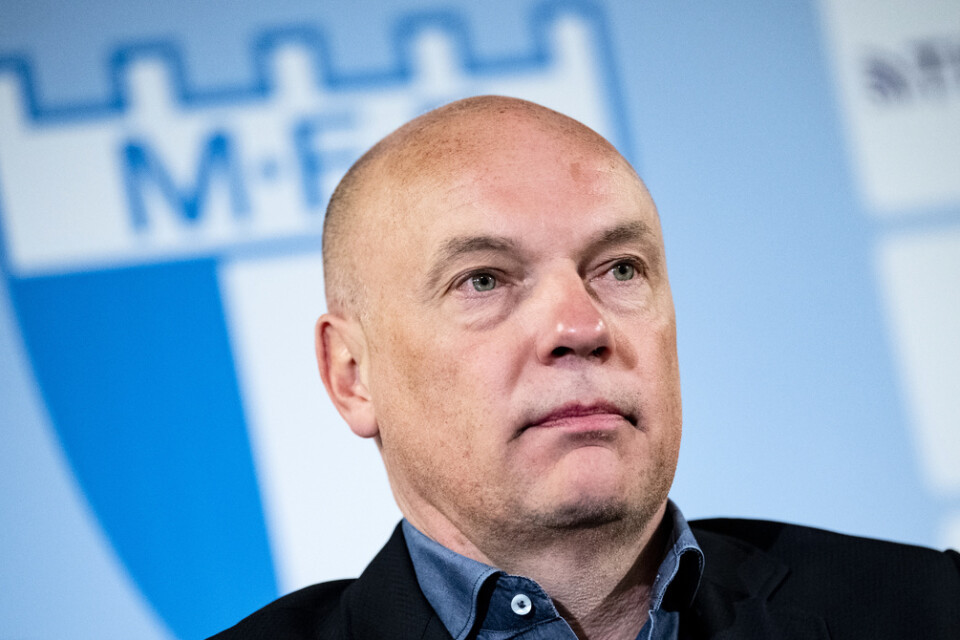 Uwe Rösler lämnar tränarjobbet i Malmö FF trots att han hade ett år kvar på kontraktet.