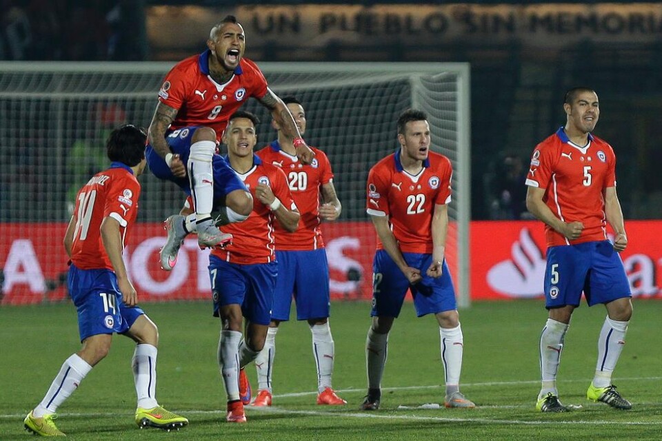 Chile är mästare av Sydamerika för första gången efter seger på straffar mot favoriten Argentina i Copa América-finalen i natt. Gonzalo Higuaín lär få ta på sig rollen som syndabock i Argentina efter två avgörande missar. Värdlandets stora stjärna Alexi