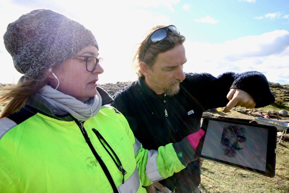 Sandby borg-projektet har gått vidare till andra gallringen i ansökan om forskningspengar, 40 miljoner kronor som skulle möjliggöra utgrävningar i åtta år, berättar arkeologerna och projektledarna Helena Victor och Ludvig Papmehl-Dufay. Här vid senaste utgrävningen 2018.
