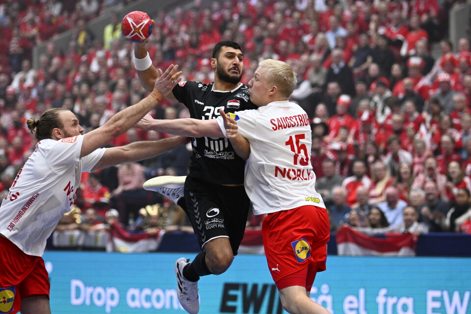 Yehia Elderaa och hans Egypten föll i gruppfinalen mot Danmark i mellanrundan av handbolls-VM i Malmö arena.