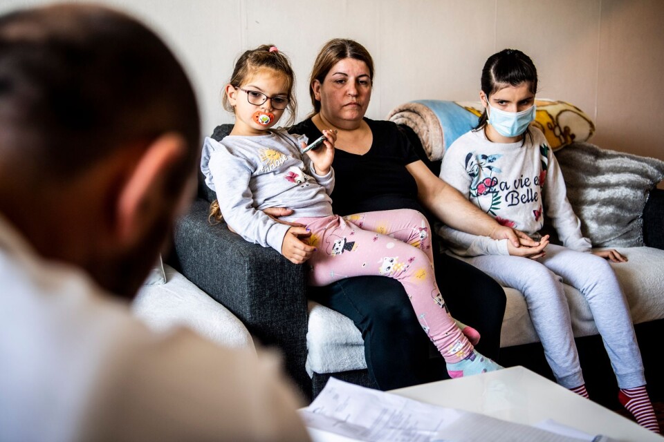Migrationsverket menar att familjen Kukaj ska resa mellan Kosovo och grannlandet Serbien för att barnen ska få den vård de behöver.