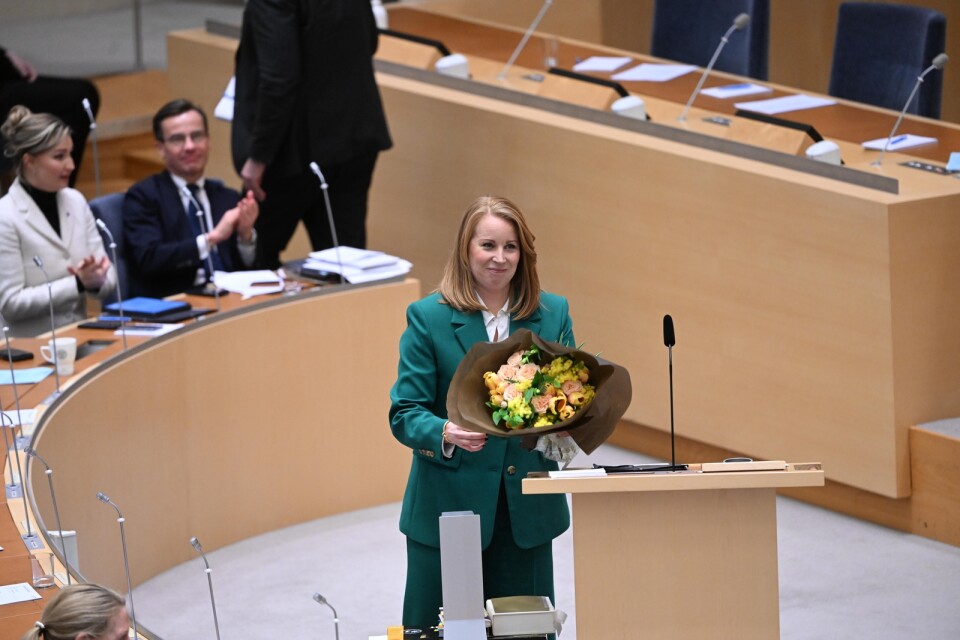 Partiledardebatt. Annie Lööf (C) tackades av för sin tid som partiledare under onsdagens riksdagsdebatt.