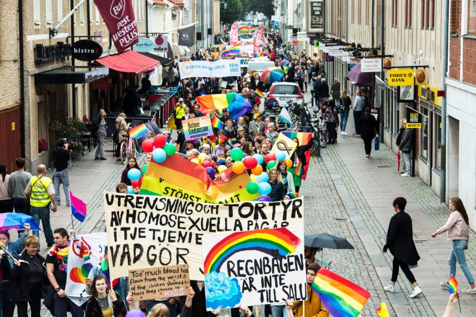Pridetåget när det gick genom Kalmar förra året.