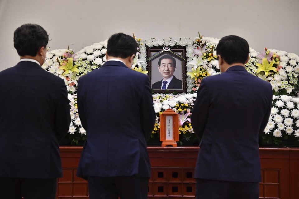 Seouls borgmästare Park Won-Soon tog livet av sig, enligt myndigheterna.