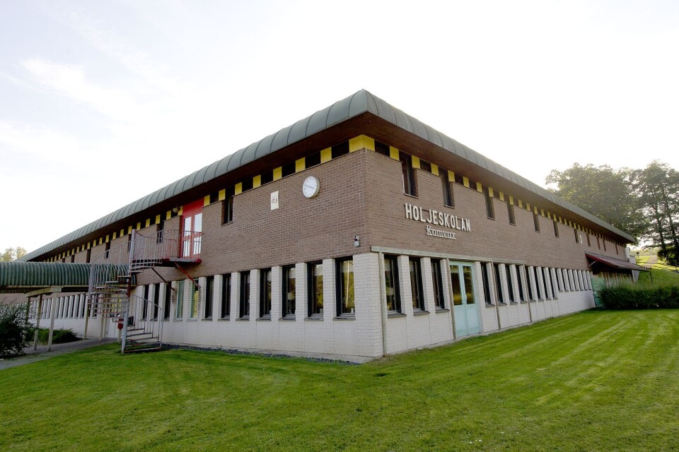 Platsen där Holjeskolan nu står är en bra plats för nytt seniorboende, anser Vänsterpartiet i Olofström.