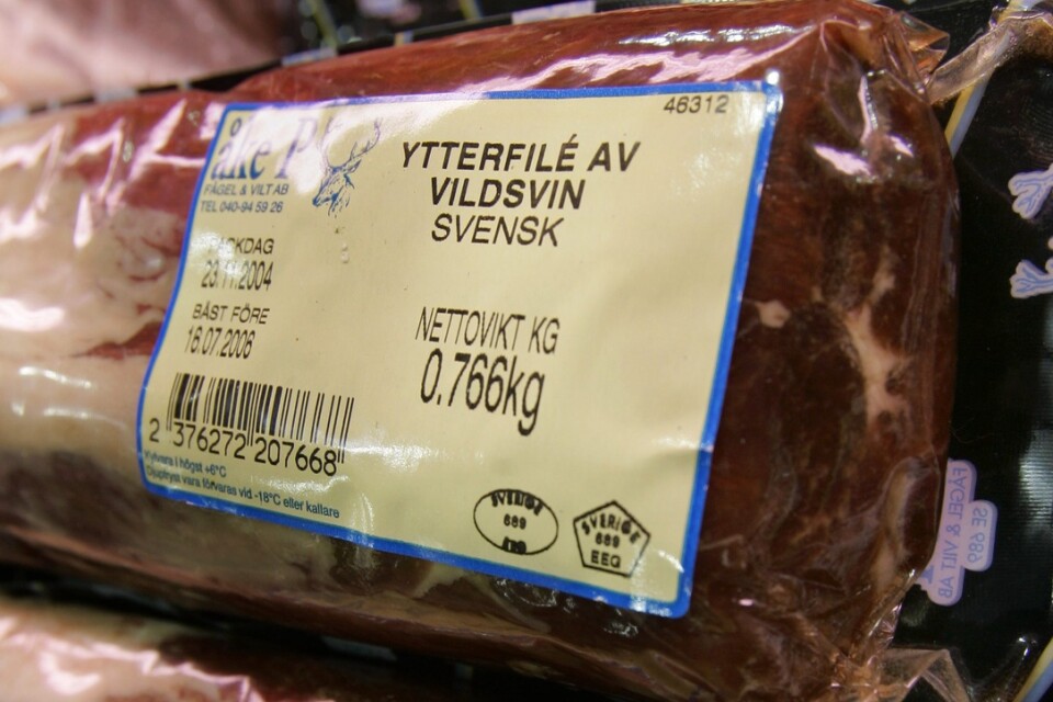 Servera vildsvinskött på äldreboenden och skolor, den uppmaningen riktar dagens debattörer till majoriteten i Mönsterås.