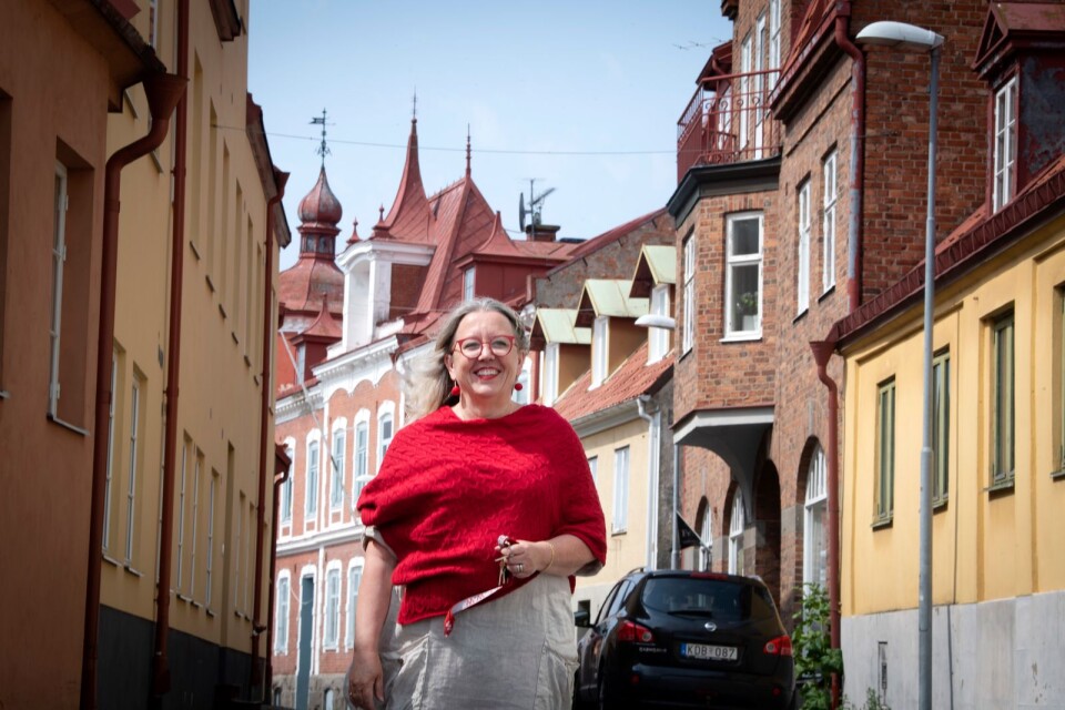 Kith Mårtensson, gruppledare för Moderaterna i Sölvesborg, vill att regnbågsflaggan ska kunna fortsätta hissas.