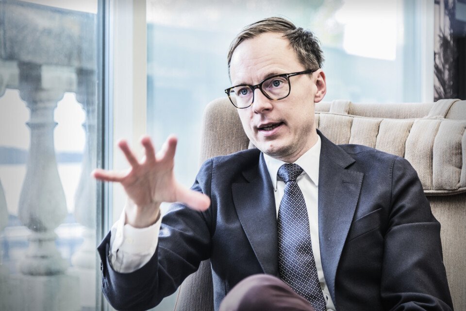 Mats Persson, ekonomisk-politisk talesperson för Liberalerna, oroas av kostnaderna för nya snabbtågsbanor. Arkivbild.