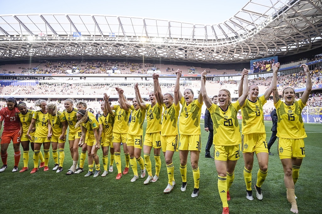 Sverige jublar efter segern i lördagens VM-bronsmatch i fotbolls-VM mellan England och Sverige på Stade de Nice.