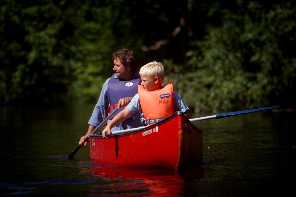 Learn how to paddle a canoe at Lerjevallen.