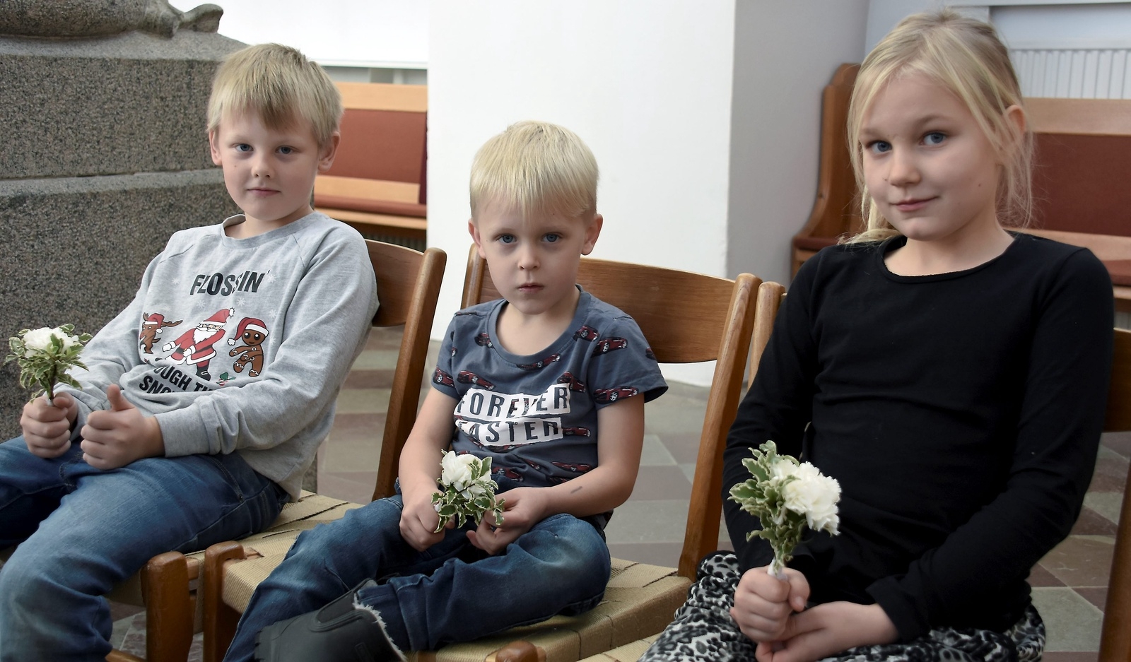Wilmer Thörn, Hannes Lennartsson och Eline Rosén var tärnor när mormor Karin och morfar Jörgen gifte sig.
