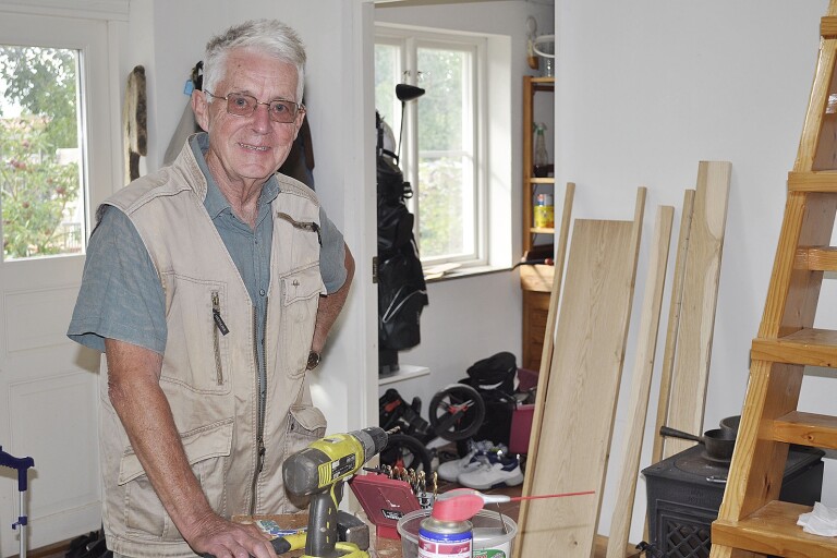 Jan-Christer, 80, har lämnat mikrojobbet för grovarbete i skogen