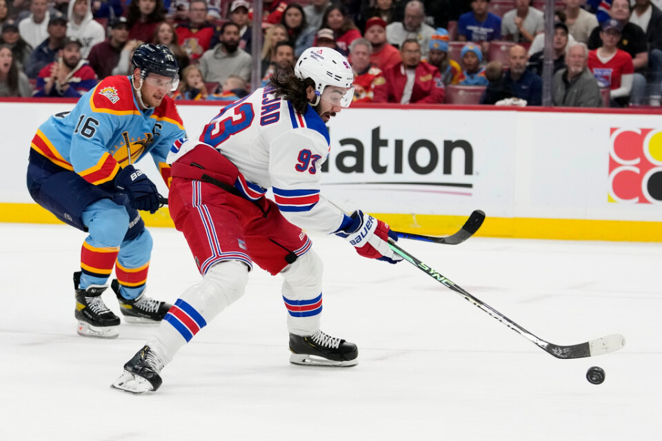 New York Rangers Mika Zibanejad gjorde två mål i NHL-matchen mot Florida.