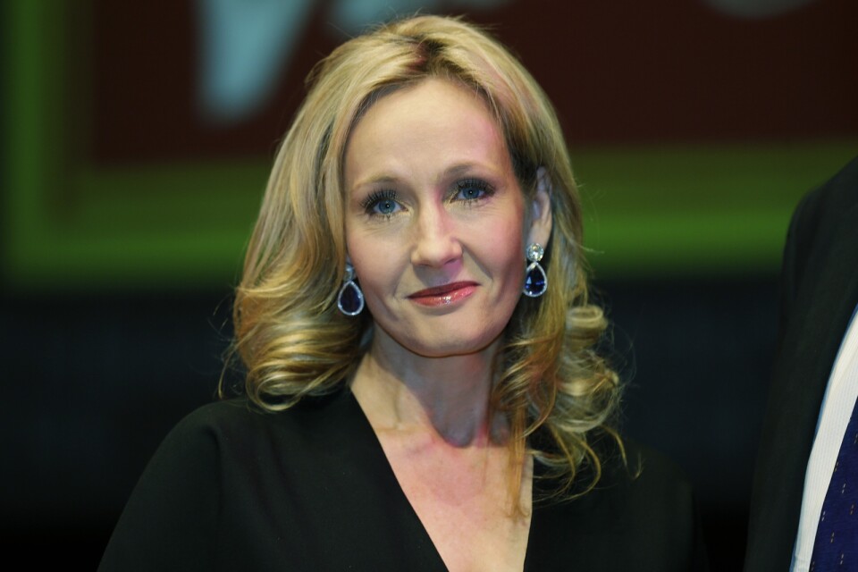 Den brittiska författaren JK. Rowling känner en stolthet över att undertecknat det öppna brevet, där budskapet är att yttrandefriheten är under hot. Arkivbild.