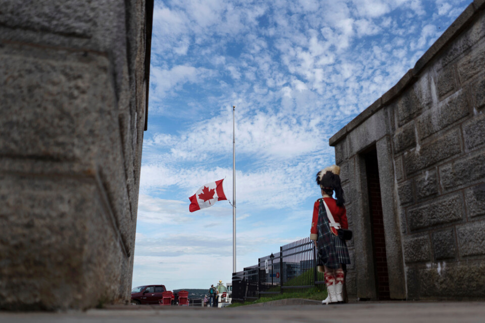 Även i Kanada sörjer man sin drottning. Bild från Halifax, Nova Scotia.