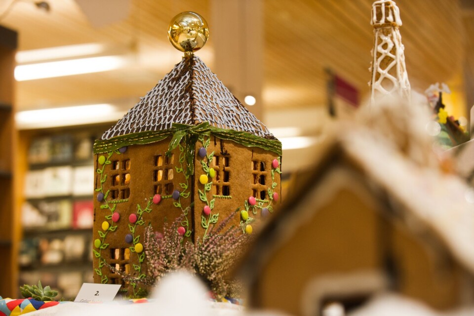 A gingerbread-house can vary in appearance, but it must not be bigger than 40 x 40 centimetres.
