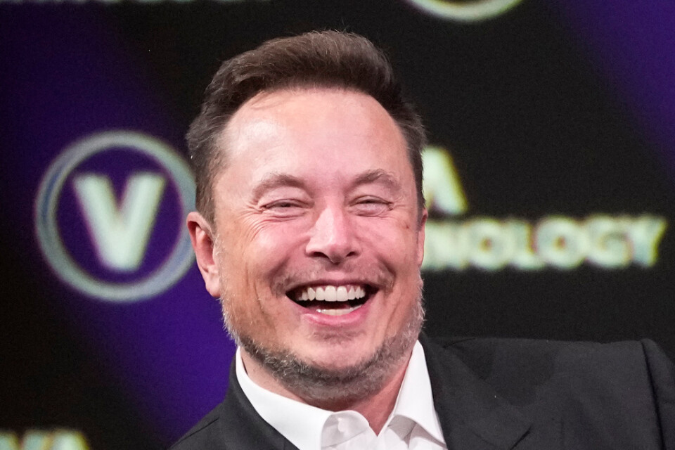 En ny superdator kan ge Tesla, med Elon Musk, ett rejält lyft när det gäller självkörande fordon, enligt en analys från storbanken Morgan Stanley. Arkivbild