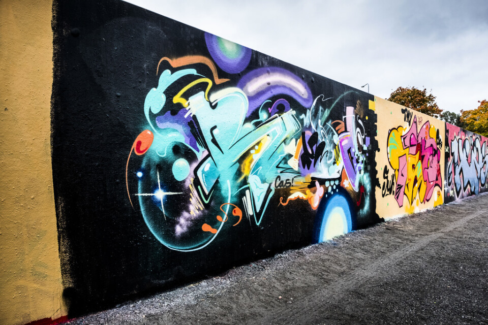 Graffitivägg i Farsta i Stockholm. Arkivbild.