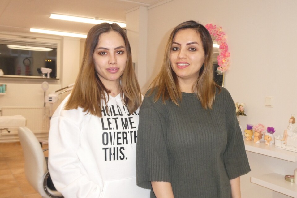 Zoefa Beuty Salong är en kombination av frisör- och skönhetssalong, säger systrarna Fatima och Zohreh Mohammadnia.