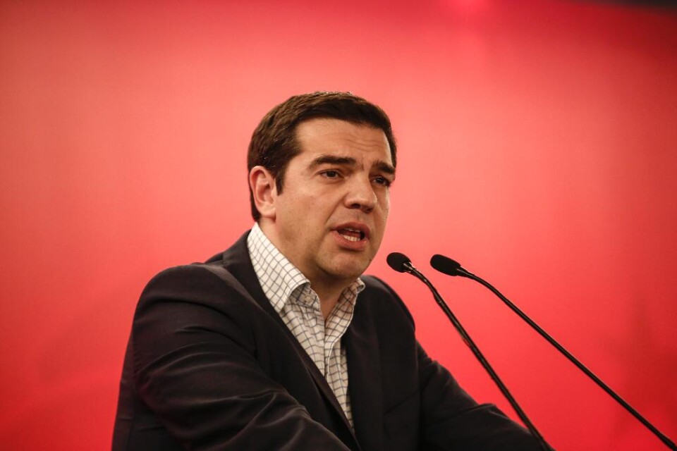 Enligt premiärminister Alexis Tsipras är Grekland nära en uppgörelse som kan lösgöra stora utländska lån till landets krisande ekonomi. Samtidigt ligger det grekiska skuldberget hos europeiska läkemedelsbolag på motsvarande drygt tio miljarder kronor.