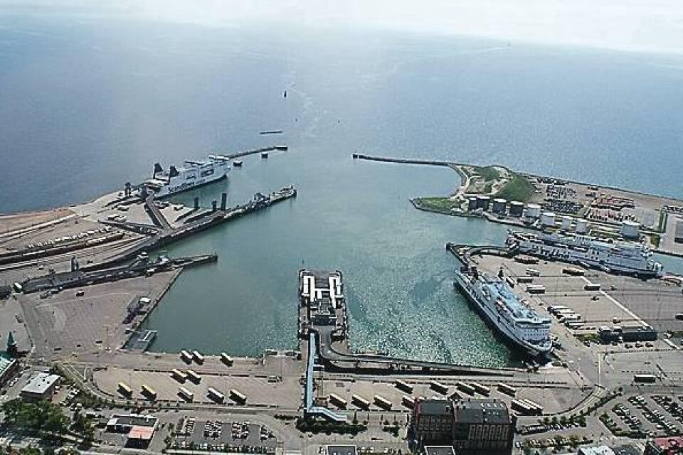 ”Det som hittills skett i Trelleborgs hamn är ett dåligt exempel på vad som kan ske om planering och utveckling får ske utan styrning.”