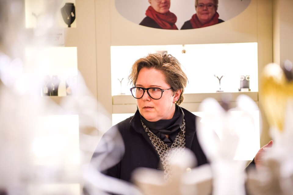 Jannica Sjöström är stolt över att kunderna nominerat Cronerts guld till Årets butik flera gånger. ”Det är ett bevis på att vi bryr oss om våra kunder. De känner sig nöjda och kommer tillbaka”, säger hon.