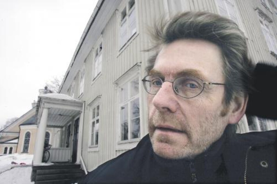 Arne Johnsson återvänder både i sin diktning och i sinnevärlden ofta till huset i Madesjö där han växte upp. Foto: Maths Bogren