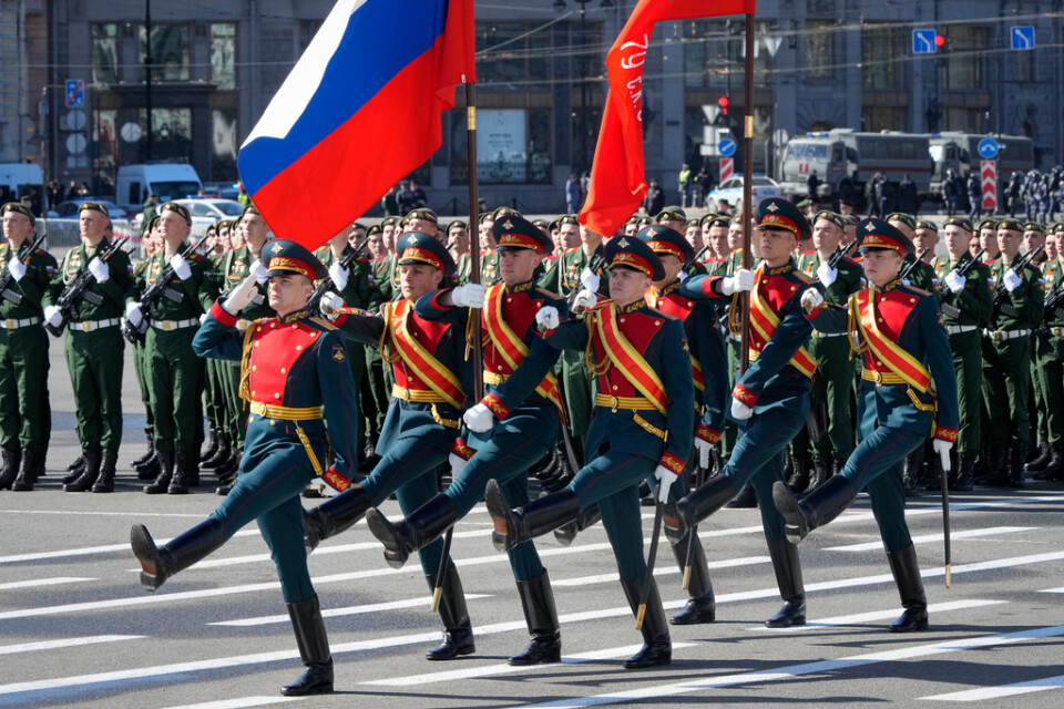 Soldater i Sankt Petersburg vid en övning inför segerdagen.
