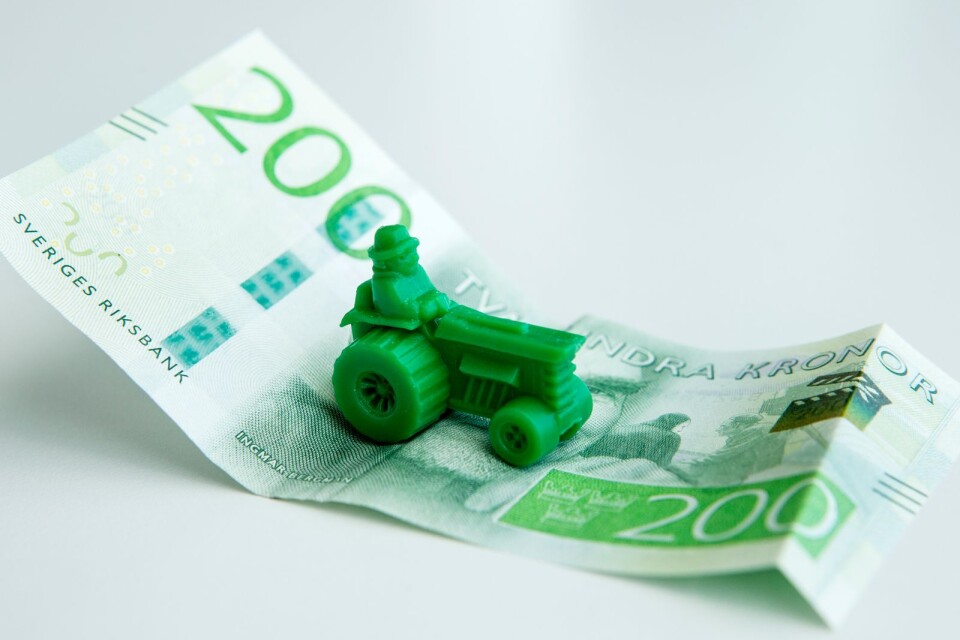 Dieselskatten är en av många kostnader som gör svensk mat dyrare.