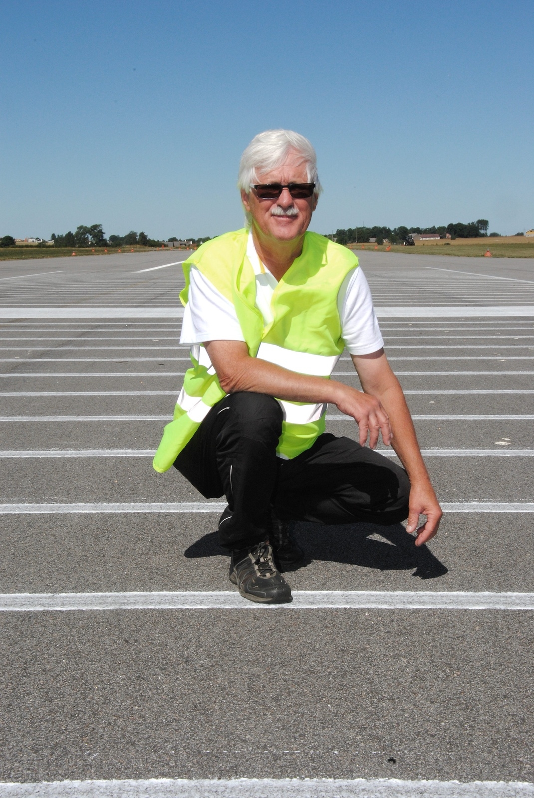 Håkan Sjöberg är bekant med de flesta mindre flygfält i södra Sverige. I veckan avgörs SM på Enoch Thulins flygplats i Landskrona.Foto: Håkan Jacobsson