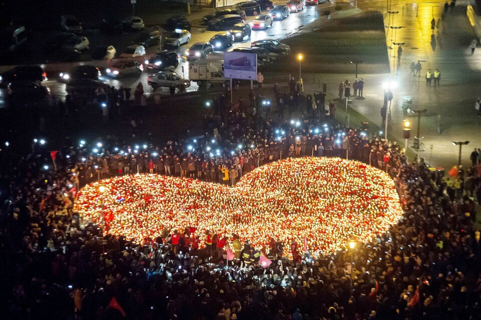 Ljusmanifestation i Gdansk efter mordet på stadens borgmästare Pawel Adamowicz.