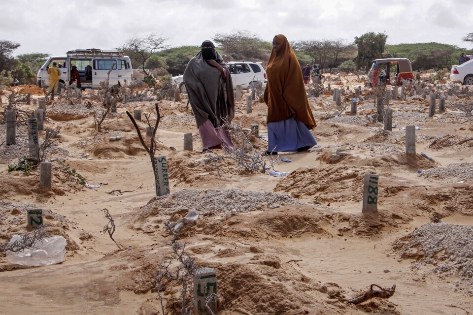 Åratal av konflikt, instabilitet och fattigdom har gjort att Somalia inte står särskilt väl rustat inför kriser som utbrottet av coronavirus. Bilden är tagen på en kyrkogård i Mogadishu.