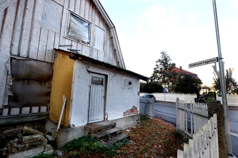 Granskningen avslutas – men problemen kring huset i Gamla stan fortsätter