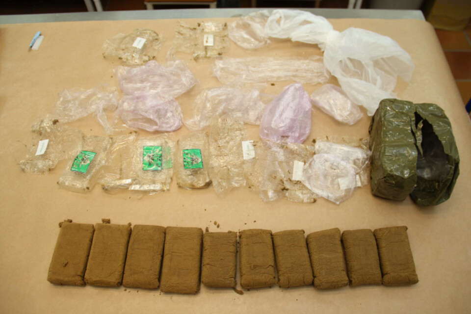 1,3 kilo cannabis fanns i lägenheten. Fotot ingår i polisens förundersökning.