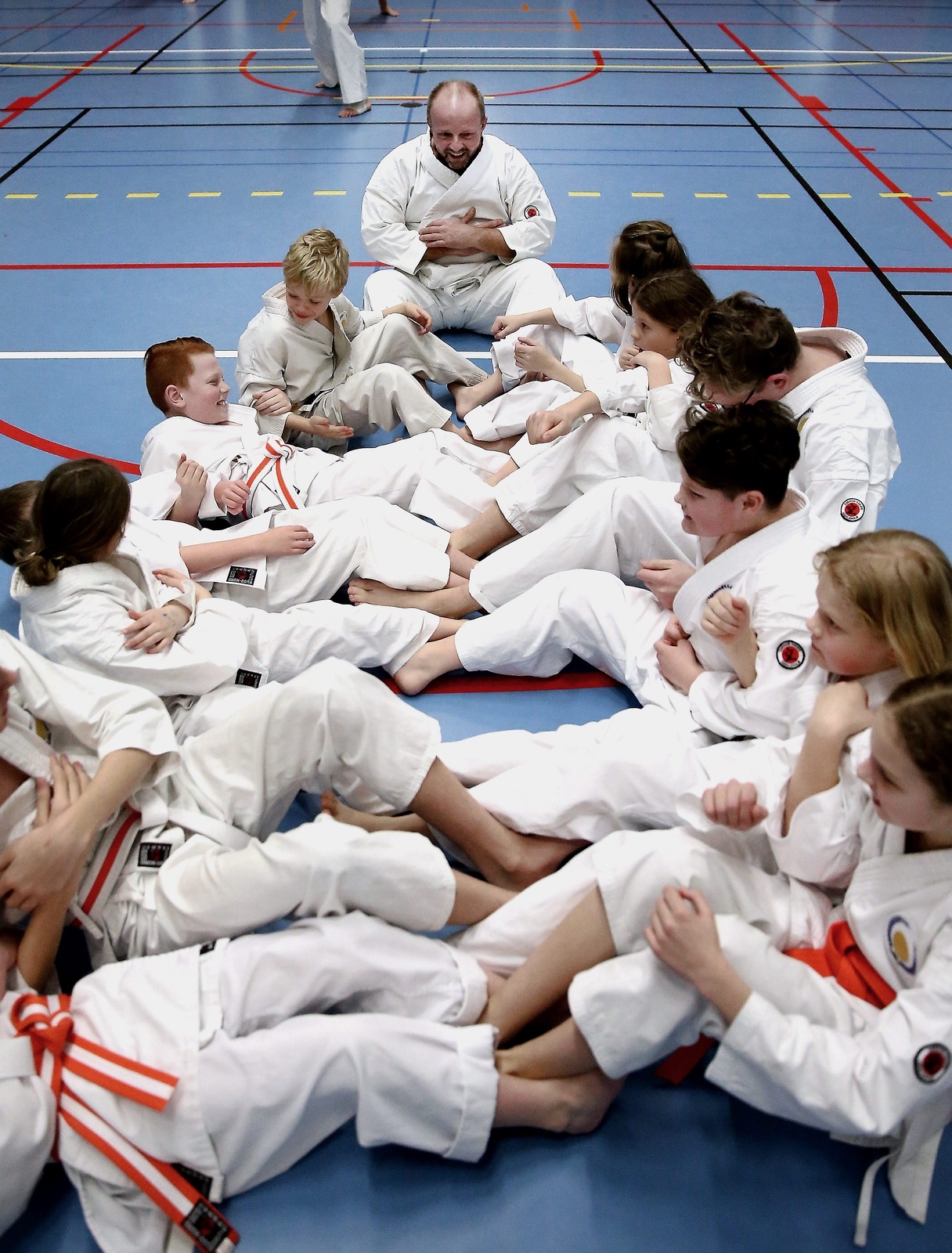 Magmuskler tränas i grupp.                         Foto: Stefan Sandström