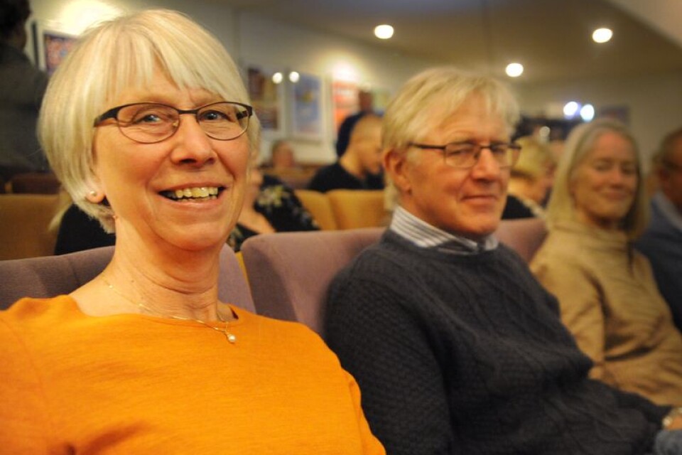 Annika och Sören Olsberg passade på att fira Sörens 70-årsdag genom att besöka den historiska bildvisningen.
