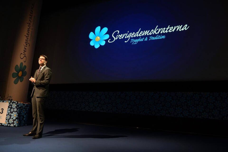 De flesta av det 20-tal sverigedemokrater som utreds av partiet kan bli uteslutna. Enligt uppgift till SVT Nyheter kommer medlemsutskottet på måndag att lämna det förslaget till partistyrelsen. Beslutet fattas sedan den 27 april. Flera av de medlemmar s