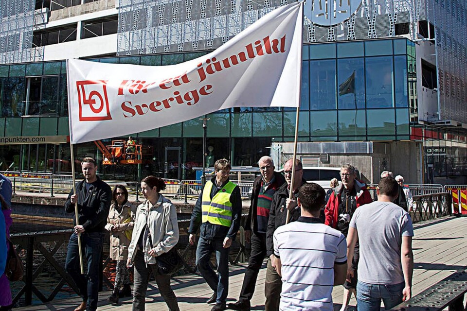 LO tågar förstås tillsammans med Socialdemokraterna i Borås. Här en bild från i fjol.