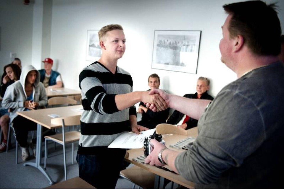 Tim Välitalo utsågs till årets BP-student och belönades med en klocka.