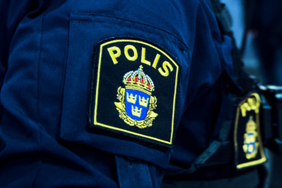 En polisman som sköt en aggressiv person i Eksjö frias från misstanken om grovt tjänstefel. Arkivbild.