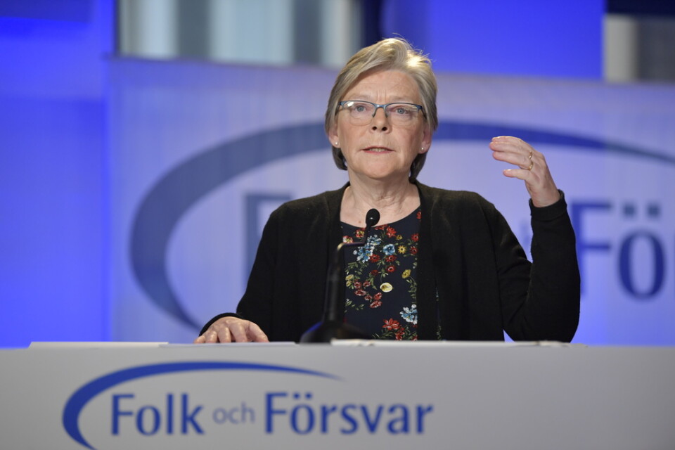 Gudrun Persson, forskningsledare på Totalförsvarets forskningsinstitut, varnar för att Ryssland förbereder sig för en långvarig konflikt med väst.