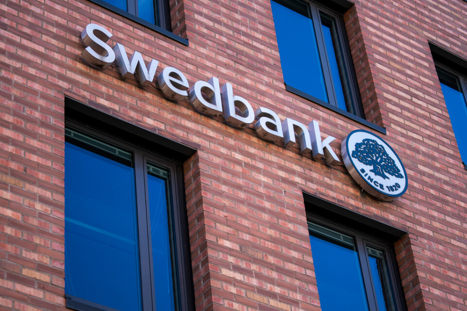 Swedbank avsätter miljoner för "historiska brister" gällande sanktionsbrott. Arkivbild.