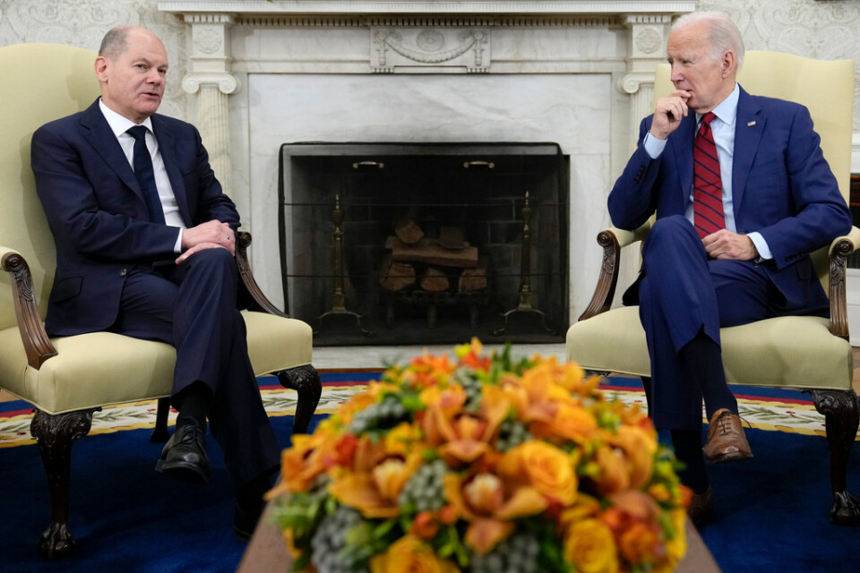 Tysklands förbundskansler Olaf Scholz och USA:s president Joe Biden i samband med ett arbetsmöte i Vita huset i fredags.